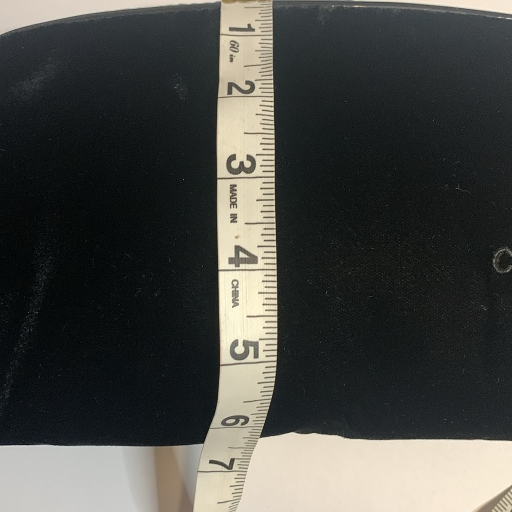 CHANEL (PARFUM) BLACK VELVET BAG…CLUTCH/MAKEUP BAG/ANYTHING BAG😊❤️😊 - Picture 7 of 13